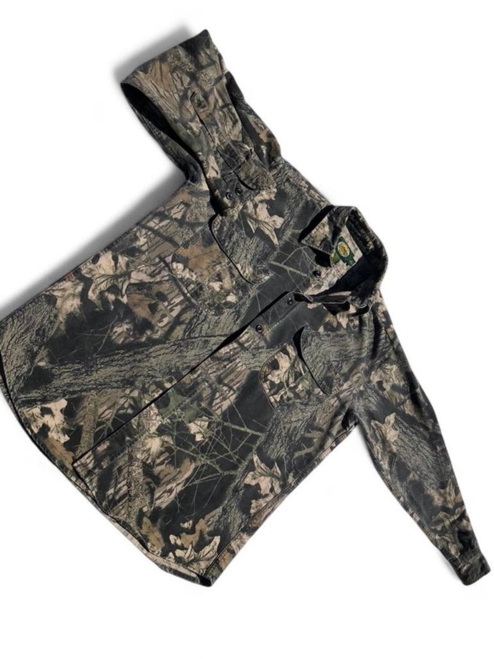 Cabela’s Woodland Camo Long Sleeve Button Up Hunting Shirt Regular